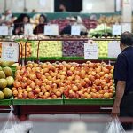 انواع میوه در تره بارهای تهران کیلویی چند؟