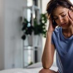 آیا سردرد با سندروم روده تحریک‌پذیر (IBS) طبیعی است؟ توضیح یک متخصص گوارش