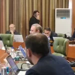 آسیب دیدگان جنگ 12روزه، آواره میان نهادها / ۵ میلیون برای کاشی های ساختمانی که ۷۰ میلیون خسارت دیده! / عضو شورای شهر: هنوز گزارش کاملی توسط شهرداری به شورا نرسیده