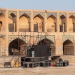 اسب سواری در زاینده رود خشک + فیلم | نباید خشکی رودخانه را باور کنیم